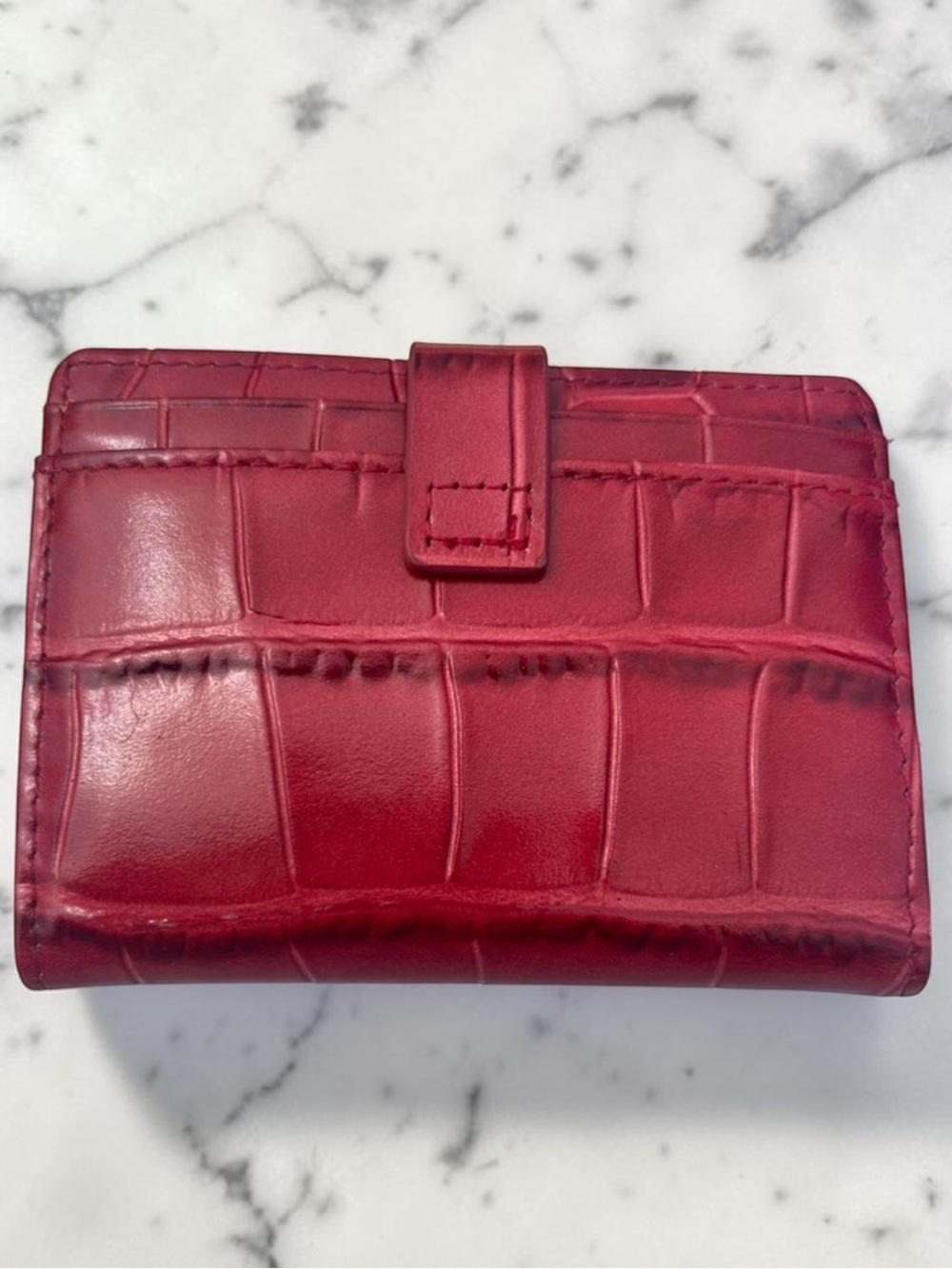 Kurt Geiger 🪢 Kensington Drench Croc-Embossed Red Leather Snap Wallet - Picture 2 of 4